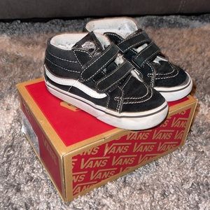 Toddler mid rise vans